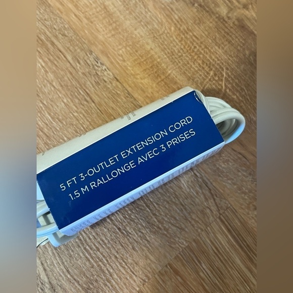 Extension cord​​​​​​​ - Picture 2 of 2